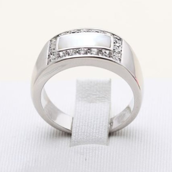 Sparkling Pearl Ring - Picture 1 of 7